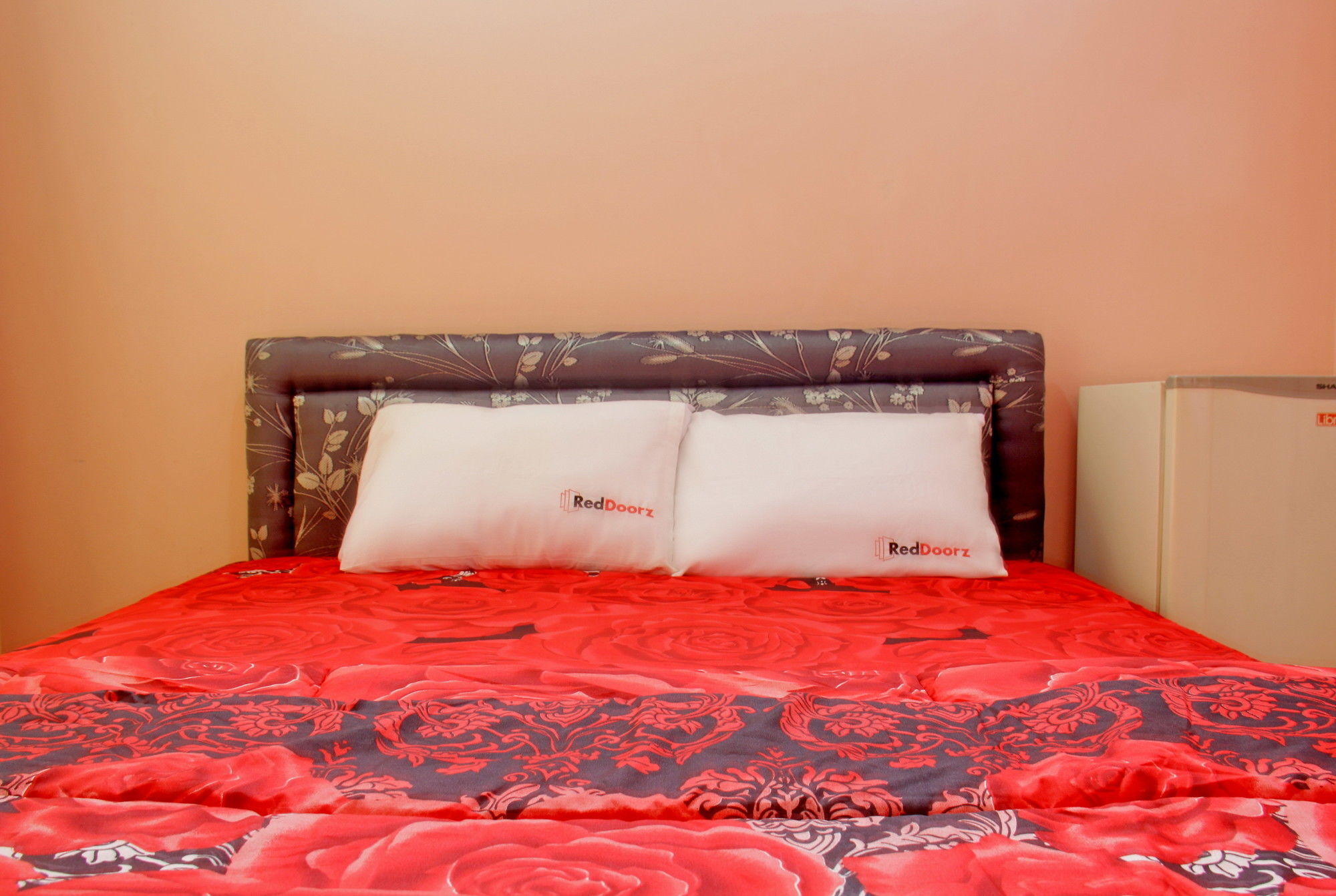 Reddoorz Near Hyperpoint Pasteur Hotel บันดุง ภายนอก รูปภาพ